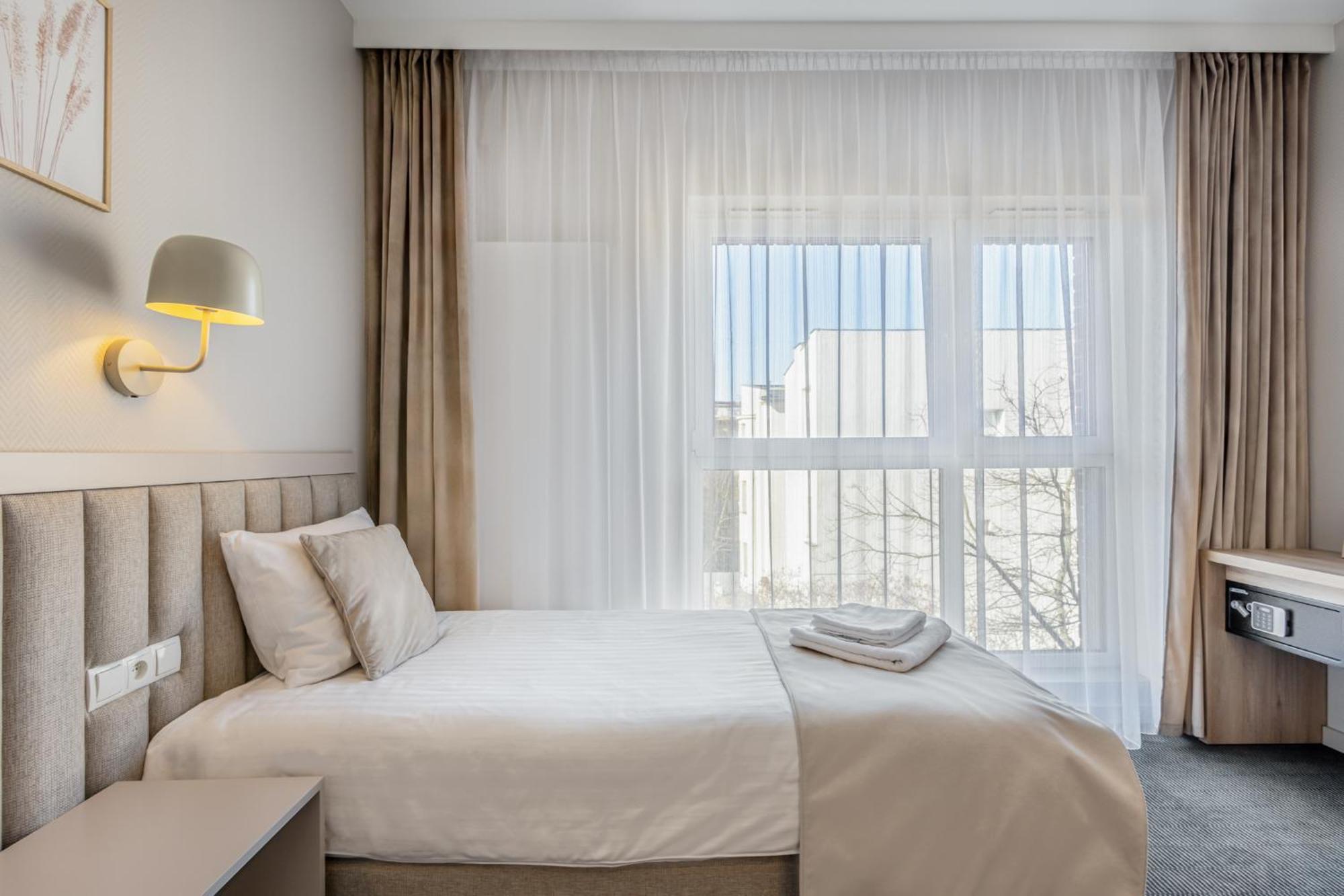 Apartamenty Wolnosci 6 Self Check-In 24H Poznan Dış mekan fotoğraf